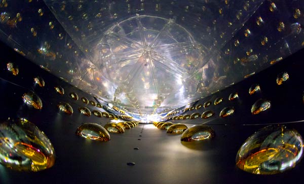 Thí nghiệm Neutrino Lò phản ứng Vịnh Daya