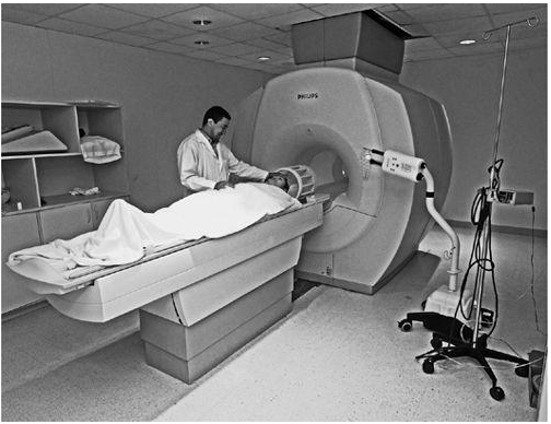 Đọc suy nghĩ qua máy quét fMRI.