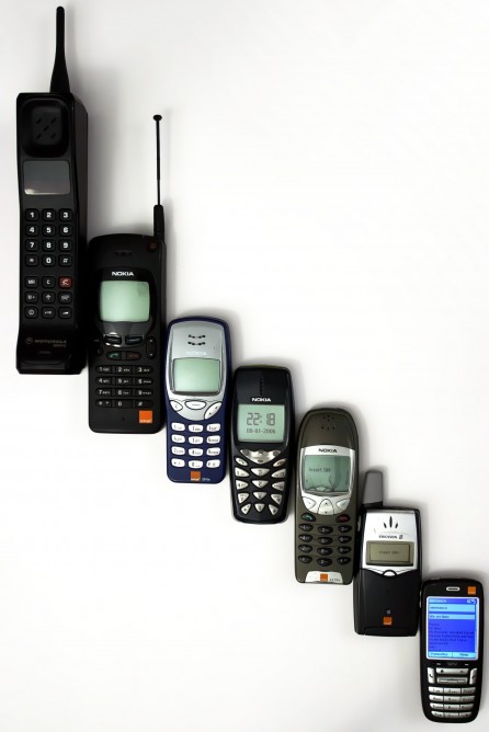 Các thế hệ điện thoại di động