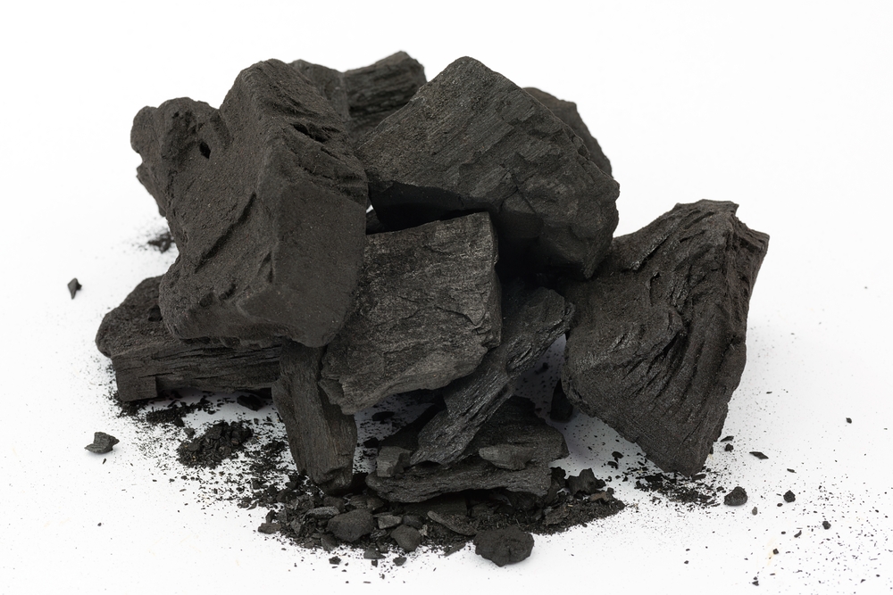Carbon được tìm thấy nhiều nhất ở dạng trầm tích than đá