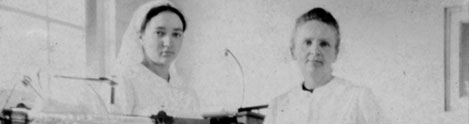 Irène Curie và Marie Curie