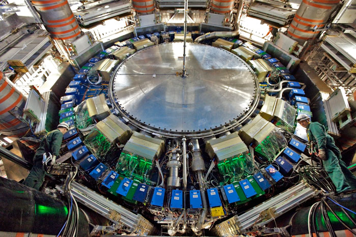 Máy dò hạt ATLAS tại Máy Va chạm Hadron Lớn ở CERN