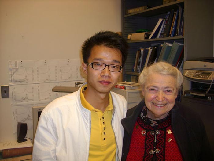 Shuang Tang và Mildred Dresselhaus