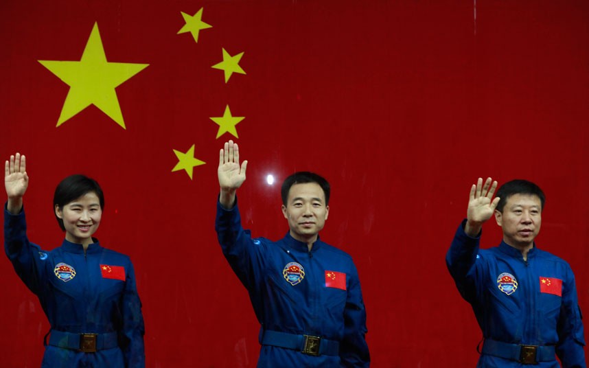 Chiều tối nay, người phụ nữ Trung Quốc đầu tiên sẽ bay lên vũ trụ