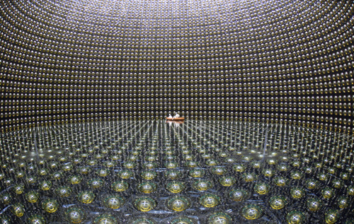 Những máy dò neutrino mạnh nhất thế giới