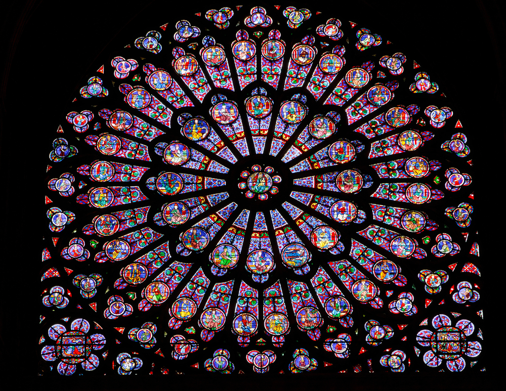 Cửa sổ North Rose nổi tiếng tại thánh đường Notre Dame