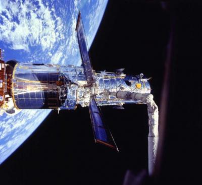 Kính thiên văn vũ trụ James Webb phải chờ đến 2015