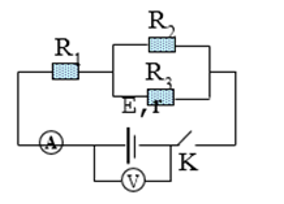 Cho mạch điện có sơ đồ như hình vẽ:

Biết R2 = 2 Ω, R3 = 3 Ω. Khi K mở, vôn kế chỉ 6 V. Khi K đóng vôn kế chỉ 5,6 V và ampe kế chỉ 2 A. Điện trở trong