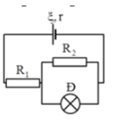 Cho mạch điện có sơ đồ như hình vẽ: E = 12 V;  \[{{\rm{R}}_1}\]  = 5 Ω;  \[{{\rm{R}}_2}\]  = 12 Ω; bóng đèn Đ: 6 V – 3 W. Bỏ qua điện trở các dây nối.