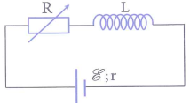 Cho mạch điện như hình vẽ. Nguồn điện có suất điện động  E  = 12V, và điện trở trong không đáng kể (coi r = 0 Ω). Mạch ngoài gồm biến trở R và cuộn cảm