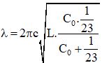 + Khi C = 1/23 pF thì   (1)

+ Khi C = 0,5 pF thì:   (2)

+ Lấy (2) chia (1) ta được:    ®  C0  = 0,5 pF.