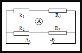 Cho mạch điện như hình vẽ.  R1= 3 Ω,  R2= 2 Ω,  R3= 3 Ω,  UAB = 12 V.

Tính Rx để cường độ dòng điện qua ampe kế bằng không.