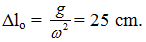  

+ T = 1s => ω = 2π rad/s.

+ Độ biến dạng của lò xo ở vị trí cân bằng:

+ Biên độ dao động:

+ Thời điểm t = 0 tương ứng với một gốc lùi Δφ = ωt = 2π.2,5 = 5π trên đường tròn.

+ Lực đàn hồi khi đó có độ lớn:

Fđh = k(Δlo + x) = k(25 + 5 √2 ). 10-2 N.

Kết hợp với Fđhmin = k.(Δlo - A) = k. 15.10-2 = 6N.

+ Từ hai biểu thức trên ta thu được Fđh = 12,82N.