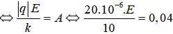 Sau khi có điện trường thì biên độ của vật là A = L/2 = 4cm.

Do con lắc bắt đầu chịu tác dụng lực điện khi đang ở VTCB và đang đứng yên nên sau khi có lực điện thì vị trí đó là vị trí biên. VTCB mới cách VTCB cũ một đoạn: