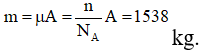 Năng lượng mà nhà máy tạo ra được trong 1 năm : E = Pt = 3,1536.106 J

Với hiệu suất 0,25 thì năng lượng thực tế nhà máy này thu được từ phản ưng phân hạch là

Số phản ứng phân hạch tương ứng

Khối lượng Urani tương ứng 

→ Vậy khối lượng nhiên liệu là 