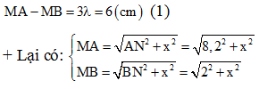+ ta có:

+ Vậy điểm M gần B nhất khi M thuộc cực đại k=3 

+ Vì M thuộc cực đại k=3 nên: 

+ Thay vào (1) ta có:

+ Bấm máy tính giải (2) ta có: x=1,1 cm  => .