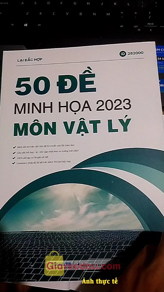 Giảm giá [Mã 26%] Sách 50 Đề Minh Họa 2023 Môn Vật Lý (Tái Bản). . 10 đỉm. . 