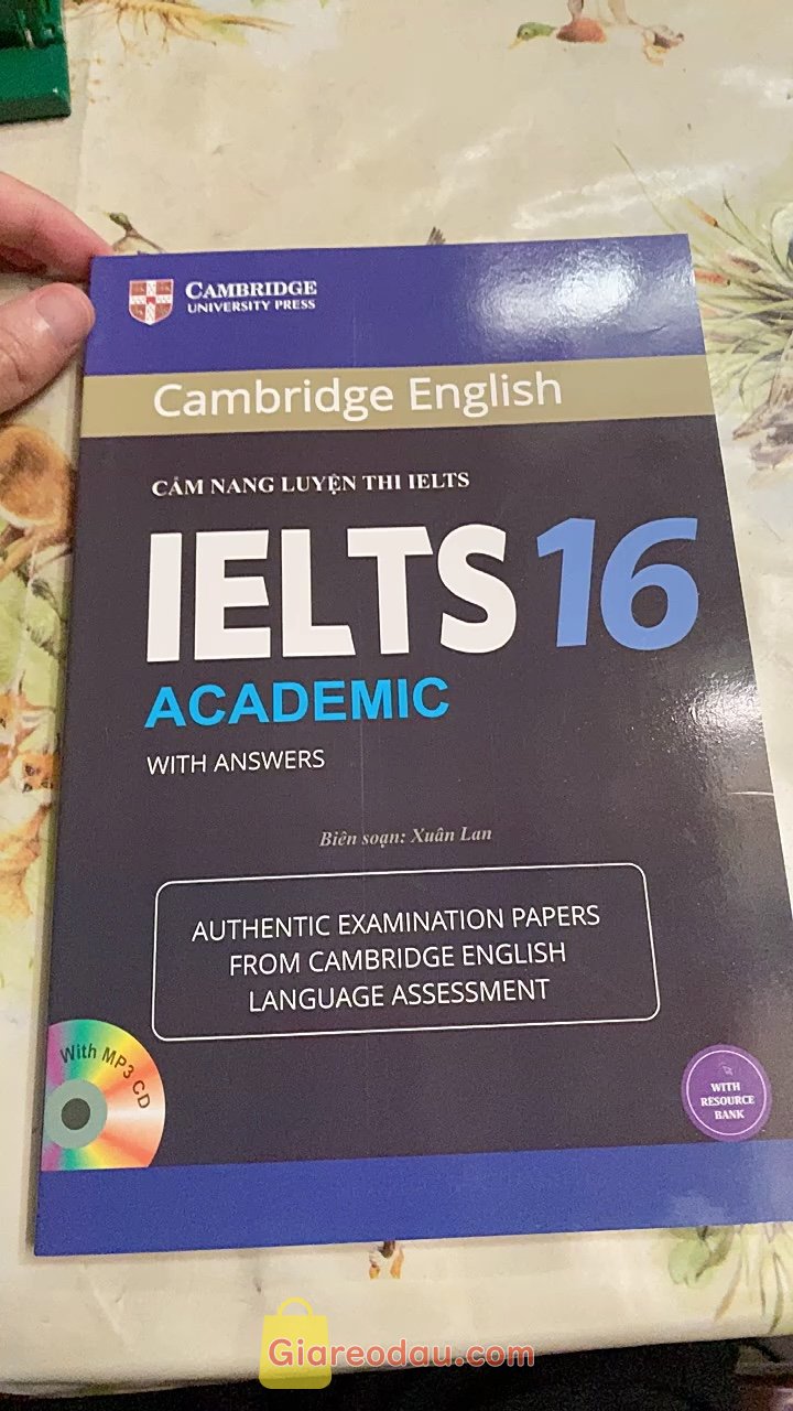 Giảm giá [Mã 25%] Sách Cambridge IELTS Practice Tests 16 (song ngữ). Shop chuẩn bị hàng nhanh, sách được đóng gói rất cẩn thận nên. 