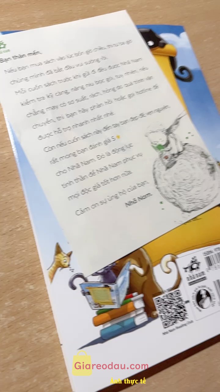 Giảm giá [Mã 20%] Sách Chuyện con mèo dạy hải âu bay (Luis Sepúlveda) (Nhã Nam). Sách rất đẹp, mới tinh, ưng lắm. Săn sale đc giá hời rất tuyệt. 
