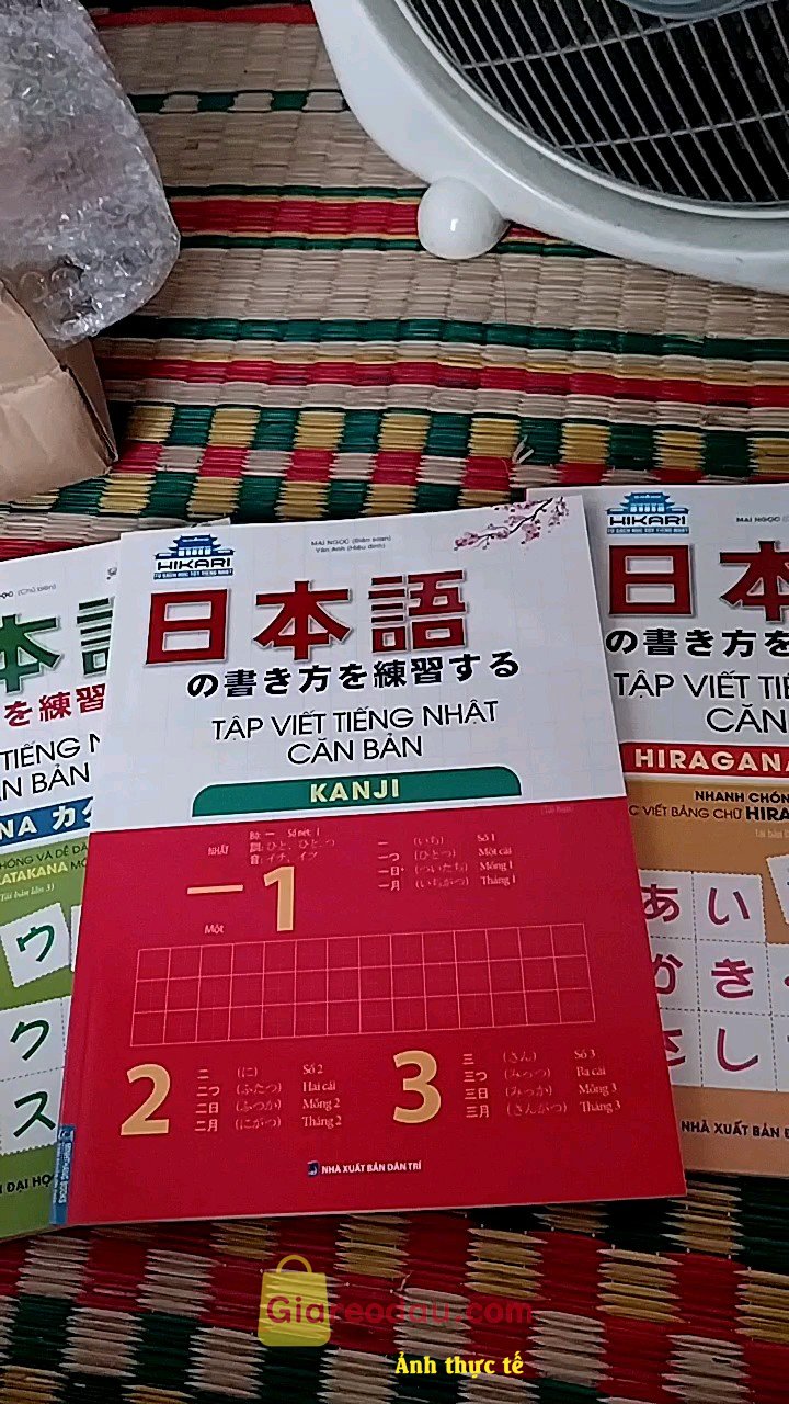 Giảm giá [Mã 30%] Sách Combo 3 Cuốn Tập Viết Tiếng Nhật Căn Bản Hiragana + Katakana + Kanji. Sách đẹp, rõ nét. Giấy tốt. Giá rẻ. Nên mua nha mọi người. Shop. 