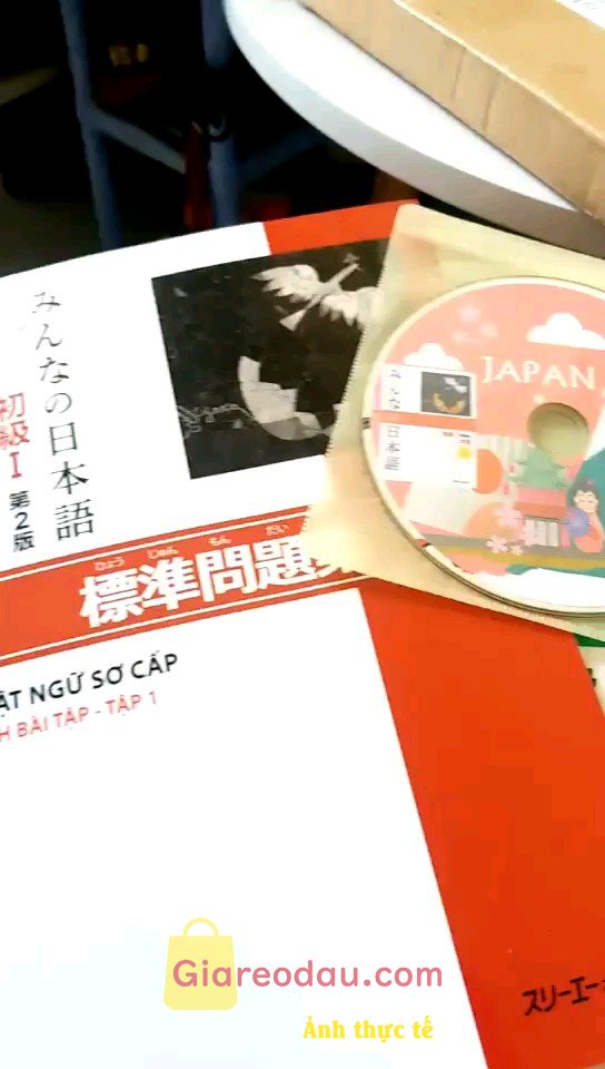 Giảm giá [Mã 36%] Sách Combo Minna No Nihongo Sơ Cấp 1 Bản Mới Dành Cho Trình Độ N5 (Bộ 3 Cuốn Cơ Bản In Màu). Đóng gói kĩ càng, sách mới, có tặng kèm đĩa CD nửa. Trời ơi. Quá. 