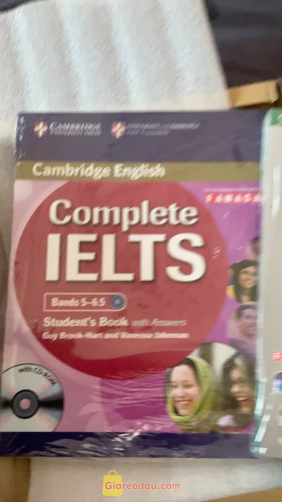 Giảm giá [Mã 5%] Sách Complete IELTS B2 Student's Book with answer & CD-Rom. Sách okeee lắm nha mng nội dung phù hợp vs người trình độ b2. giao. 