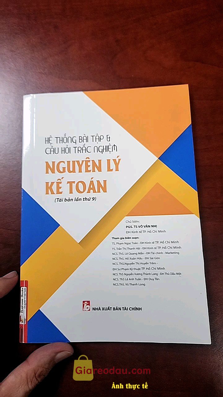 Giảm giá [Mã 5%] Sách Hệ Thống Bài Tập & Câu Hỏi Trắc Nghiệm Nguyên Lý Kế Toán. Mình mua được giá khuyến mại sâu nên rất thích, sách có hình thức đẹp, chất lượng. 