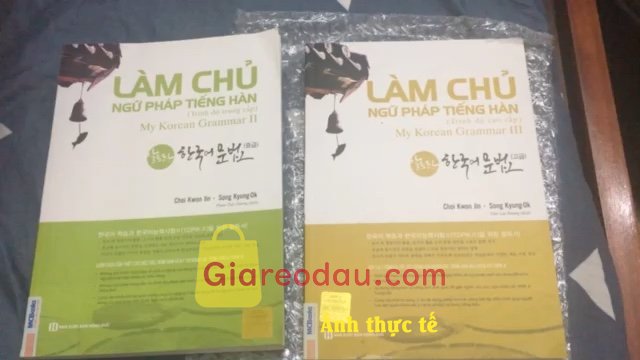 Giảm giá Sách Làm Chủ Ngữ Pháp Tiếng Hàn Trình Độ Cao Cấp. Nội dung sách ổn lắm nhưng sách ship về có trang bị nhàu vs quăn queo. Chất liệu. 