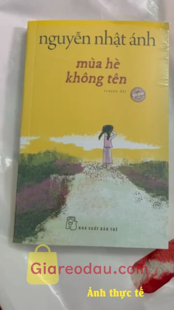 Giảm giá [Mã 20%] Sách Mùa hè không tên seri truyện của Nguyễn Nhật Ánh. Sách hay, mùi thơm, đóng gói oke, sách nguyên vẹn, mình thích truyện. 