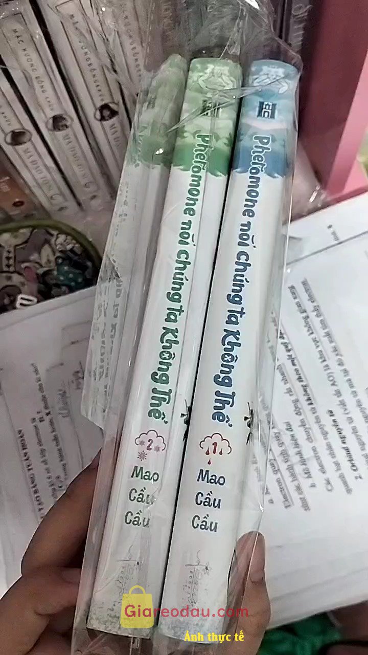 Giảm giá [Mã 20%] Sách Pheromone Nói Chúng Ta Không Thể (Tập 2). Cũng ko có gì để share hết nch xinh thích 👍👍. Sản phẩm OK lắm. 