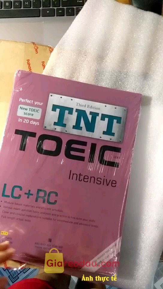 Giảm giá [Mã 24%] Sách TNT Toeic Intensive (Third Edition). Giao hàng nhanh. Mà đủ nha. Shipper cũng dthg nữa. Giá sp cũng ko quá. 