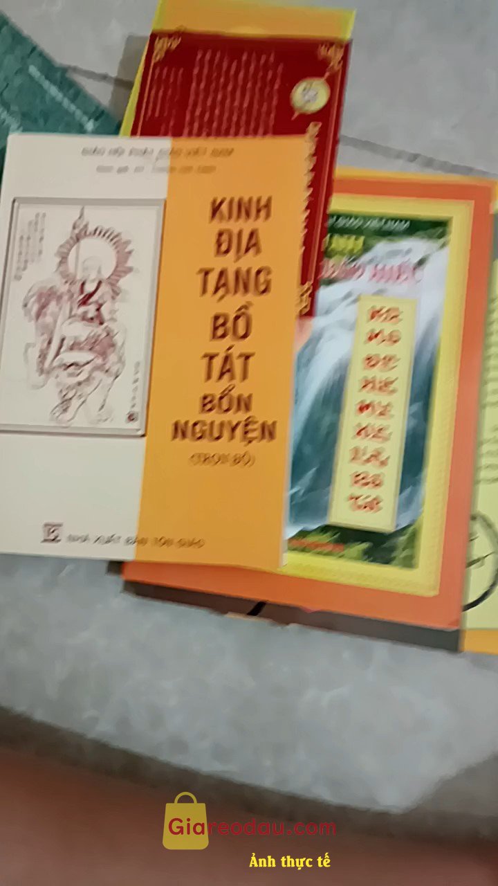 Giảm giá [Mã 3%] Sách Tờ Chú Đại Bi khổ A4. Giao hành nhanh, đống gói chắc chắn. Chữ in rõ ràng. Giấy đẹp.  Đọc để hiểu hơn,. 